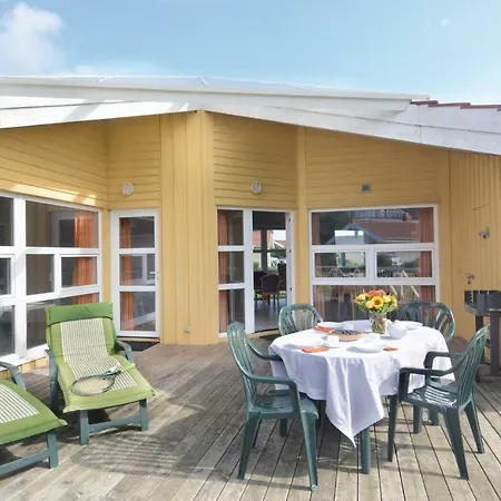 Holiday home Friedrichskoog-strandpark 17 *